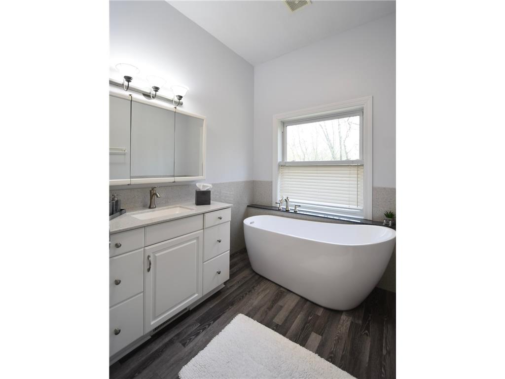 645 Lancaster Boulevard Zumbrota MN 55992 7062372 image19