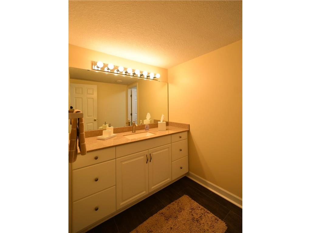 645 Lancaster Boulevard Zumbrota MN 55992 7062372 image29