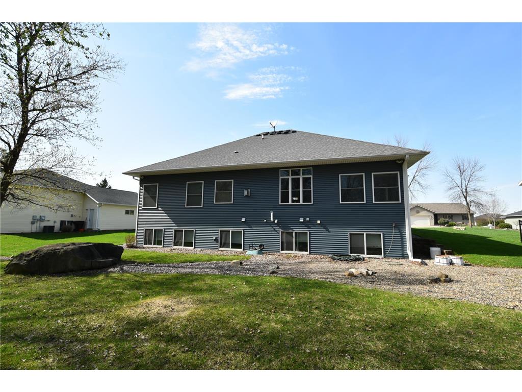 645 Lancaster Boulevard Zumbrota MN 55992 7062372 image38