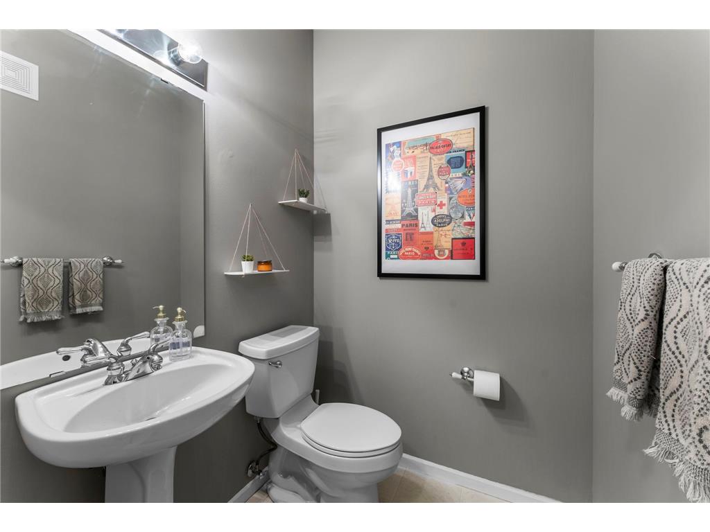 645 N 1st Street #139 Minneapolis MN 55401 7024553 image14