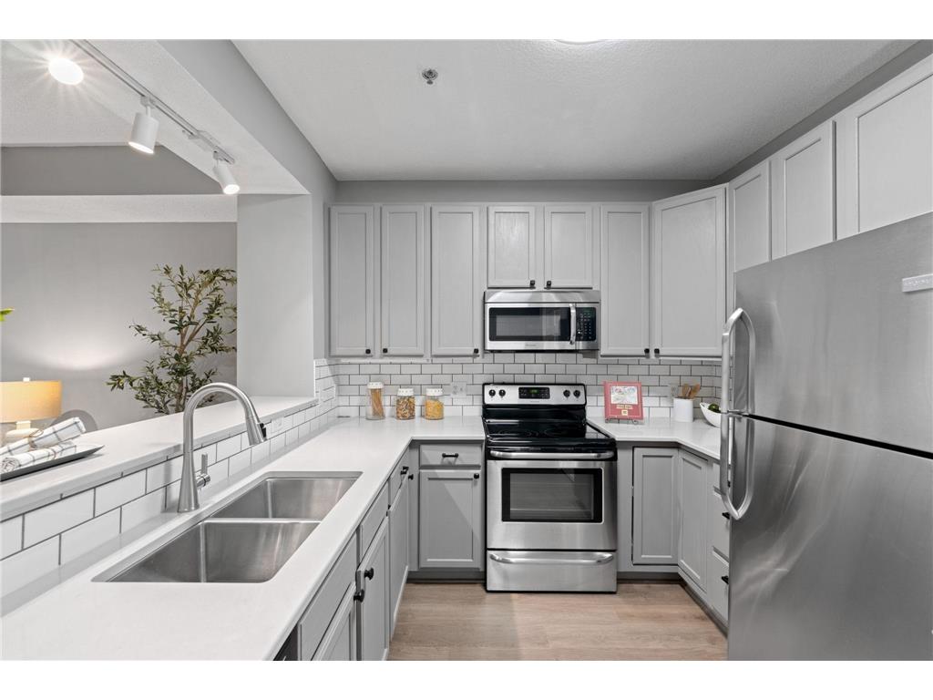 645 N 1st Street #305 Minneapolis MN 55401 6814830 image8