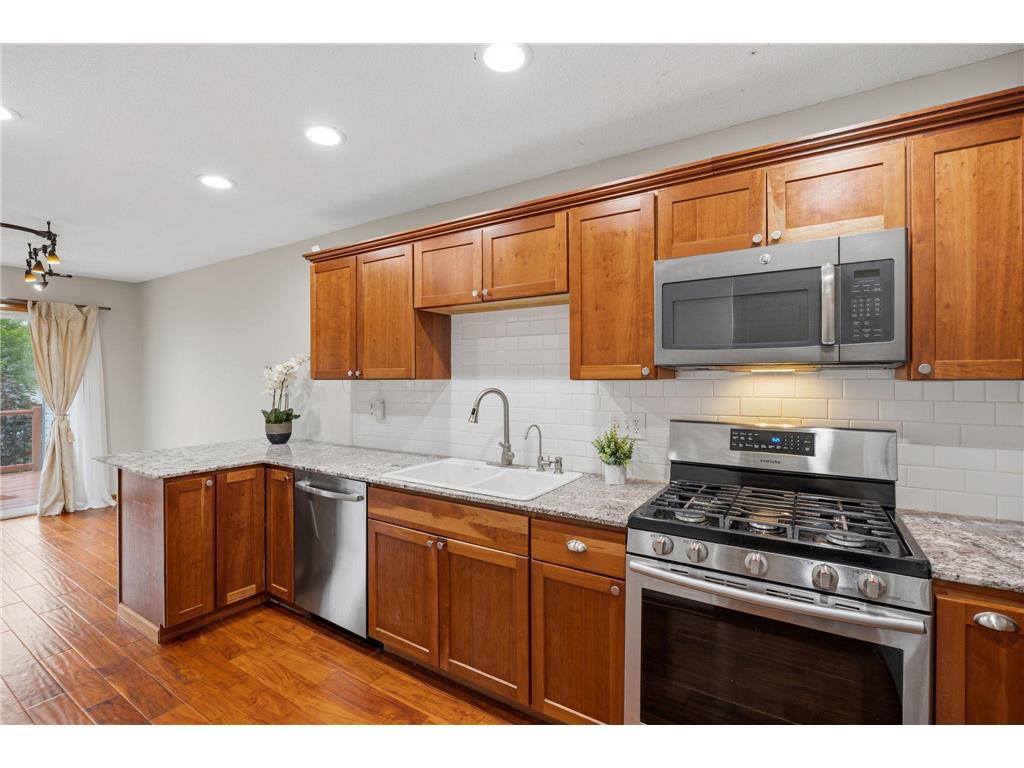 645 Portland Place Burnsville MN 55337 7079359 image11