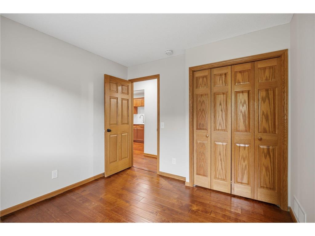 645 Portland Place Burnsville MN 55337 7079359 image16