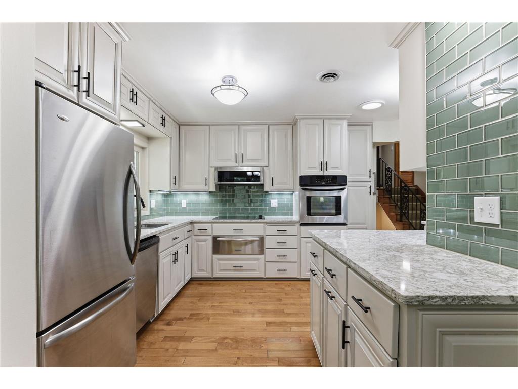 645 Warner Avenue S Mahtomedi MN 55115 7068801 image14