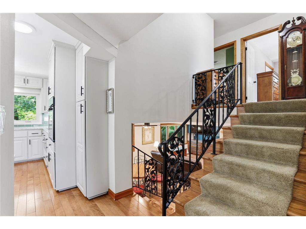 645 Warner Avenue S Mahtomedi MN 55115 7068801 image18