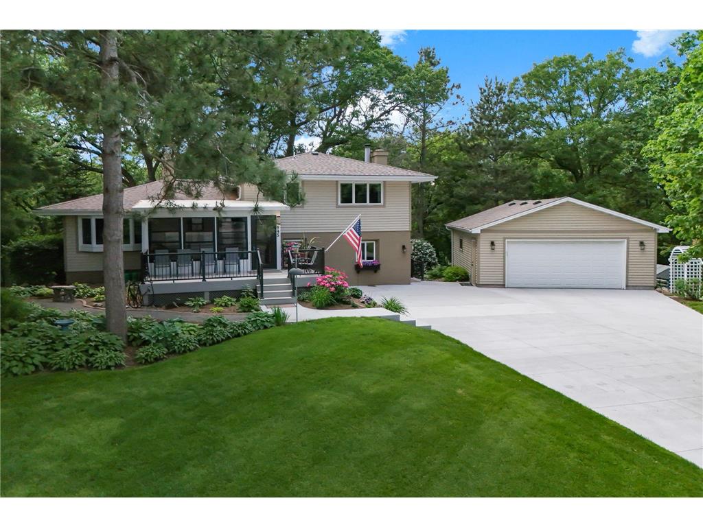 645 Warner Avenue S Mahtomedi MN 55115 7068801 image49