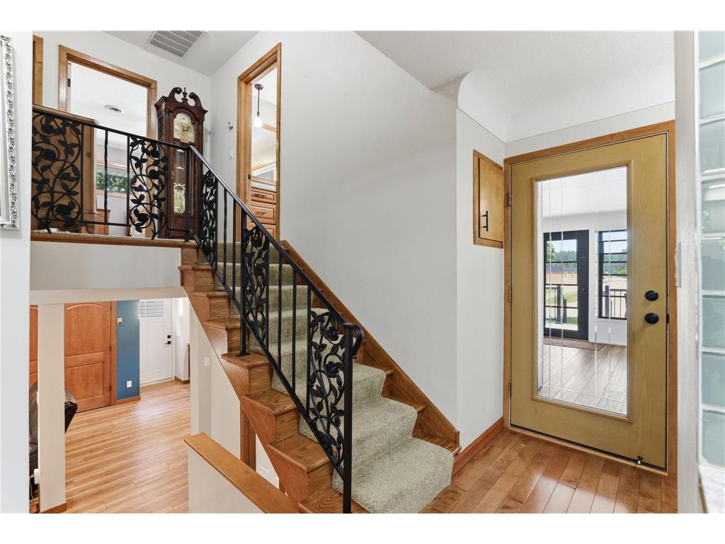 645 Warner Avenue S Mahtomedi MN 55115 7068801 image5