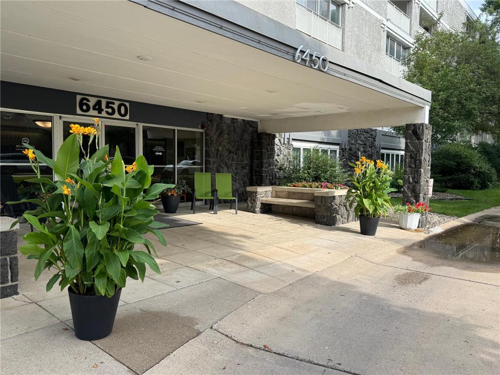 6450 York Ave S Avenue S #306 Edina MN 55435 6754183 image1