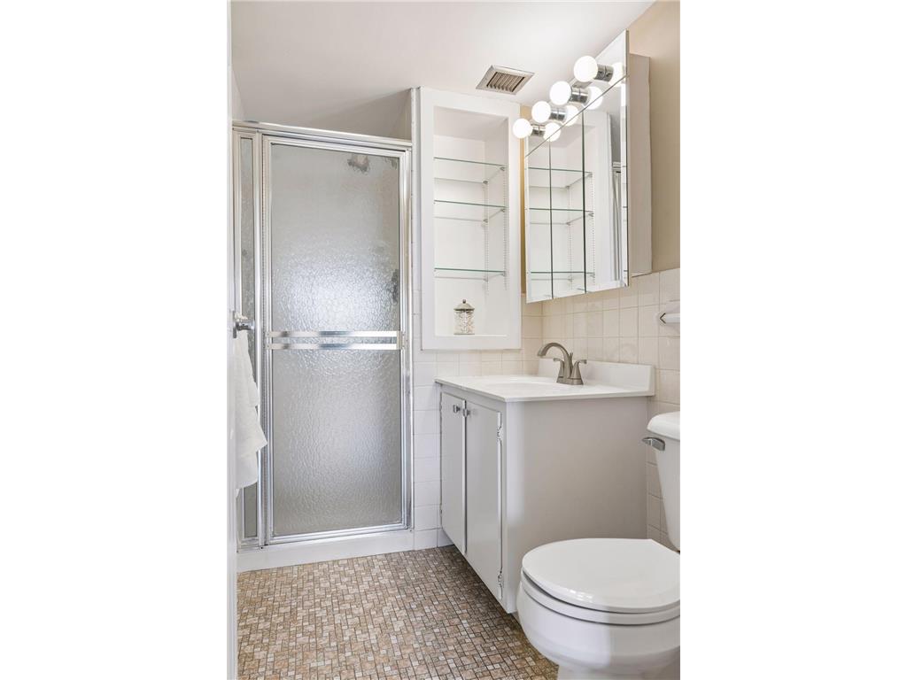 6450 York Avenue S #510 Edina MN 55435 7071729 image16