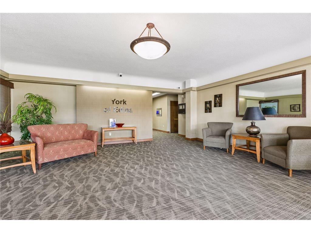 6450 York Avenue S #510 Edina MN 55435 7071729 image22