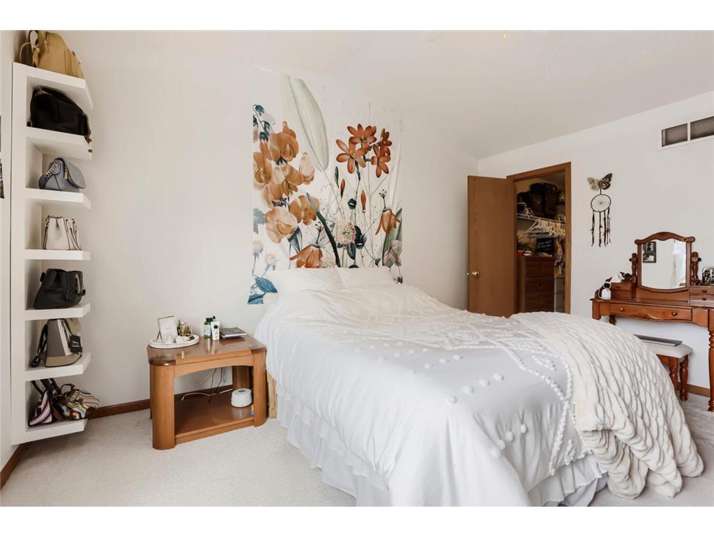 6452 158th Street W Apple Valley MN 55124 7094778 image16