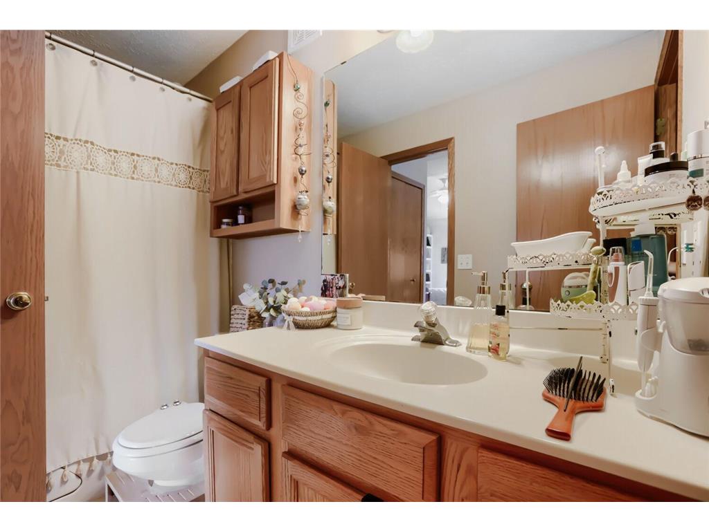 6452 158th Street W Apple Valley MN 55124 7094778 image19