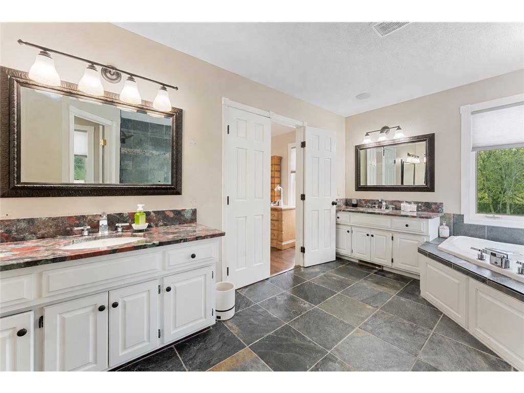 6453 Oxford Road N Shakopee MN 55379 7075563 image22