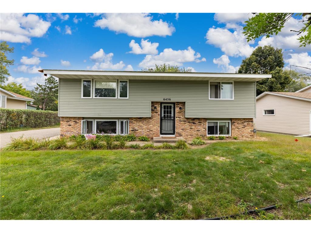 6456 Edgewood Avenue N Brooklyn Park MN 55428 7029635 image1