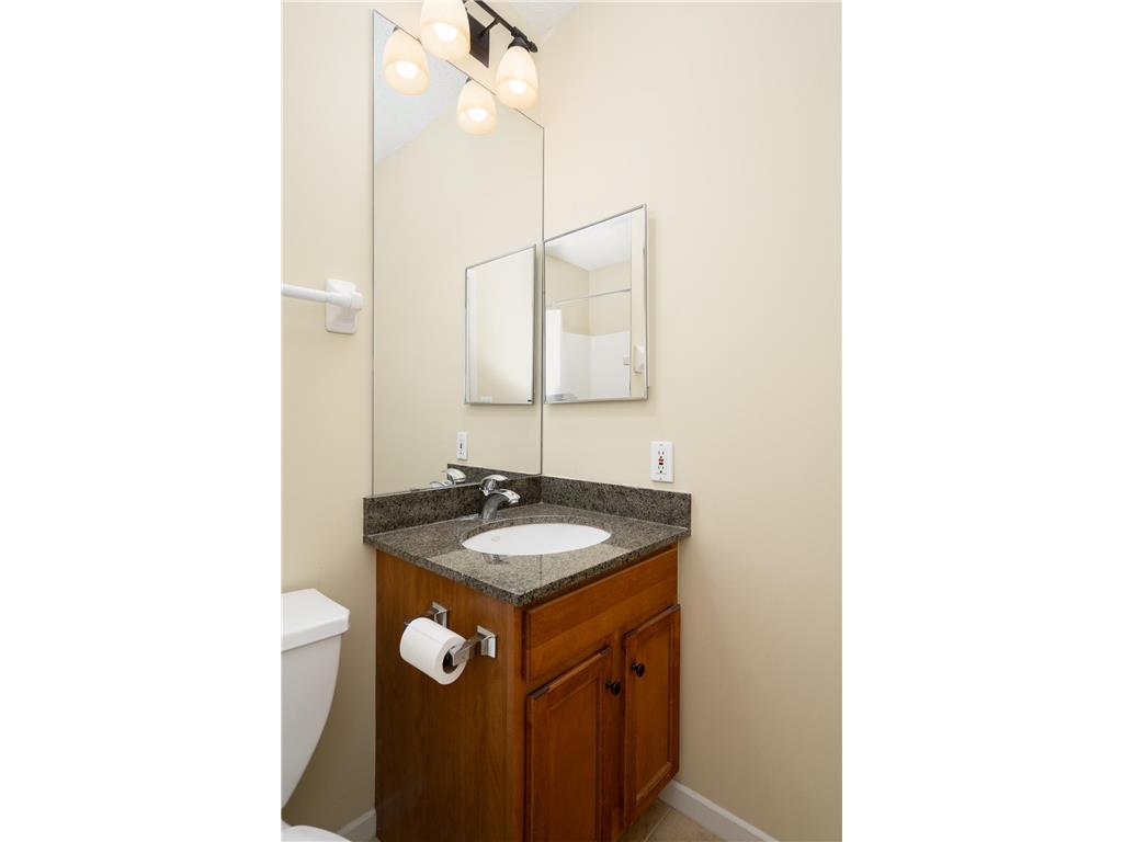 6459 Regency Lane Eden Prairie MN 55344 7051874 image22
