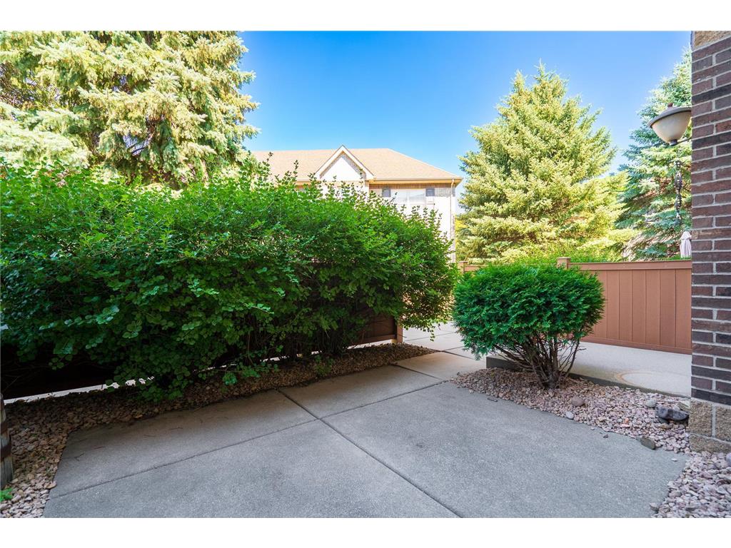 6459 Regency Lane Eden Prairie MN 55344 7051874 image25