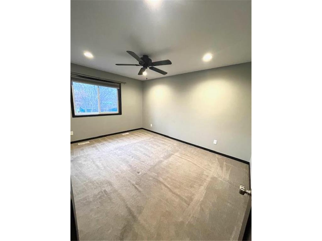 646 Grafton Avenue N Oakdale MN 55128 7033801 image20