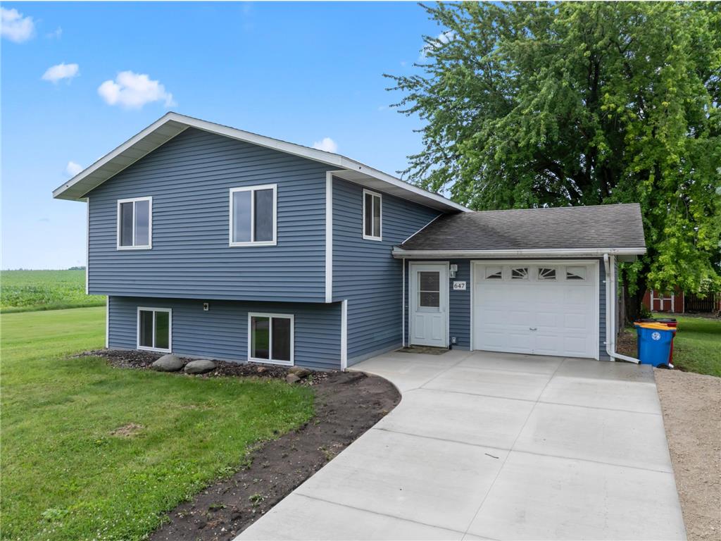 647 2nd Street NE Blooming Prairie MN 55917 7100354 image2