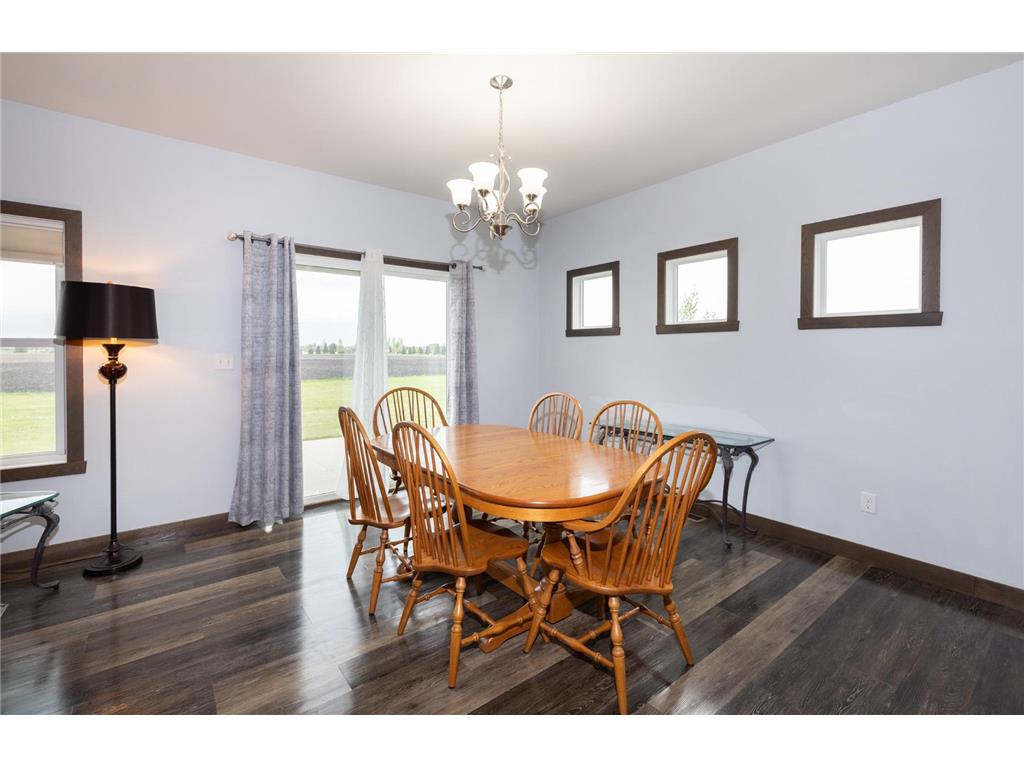 647 43 1/2 Avenue S Moorhead MN 56560 7079852 image11
