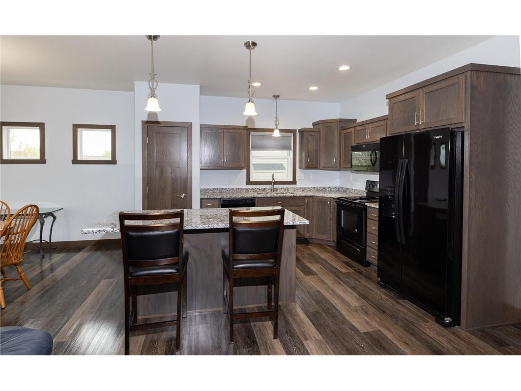 647 43 1/2 Avenue S Moorhead MN 56560 7079852 image13