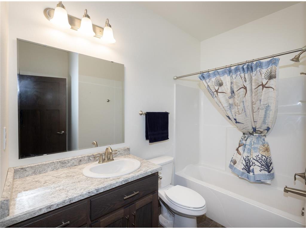 647 43 1/2 Avenue S Moorhead MN 56560 7079852 image19