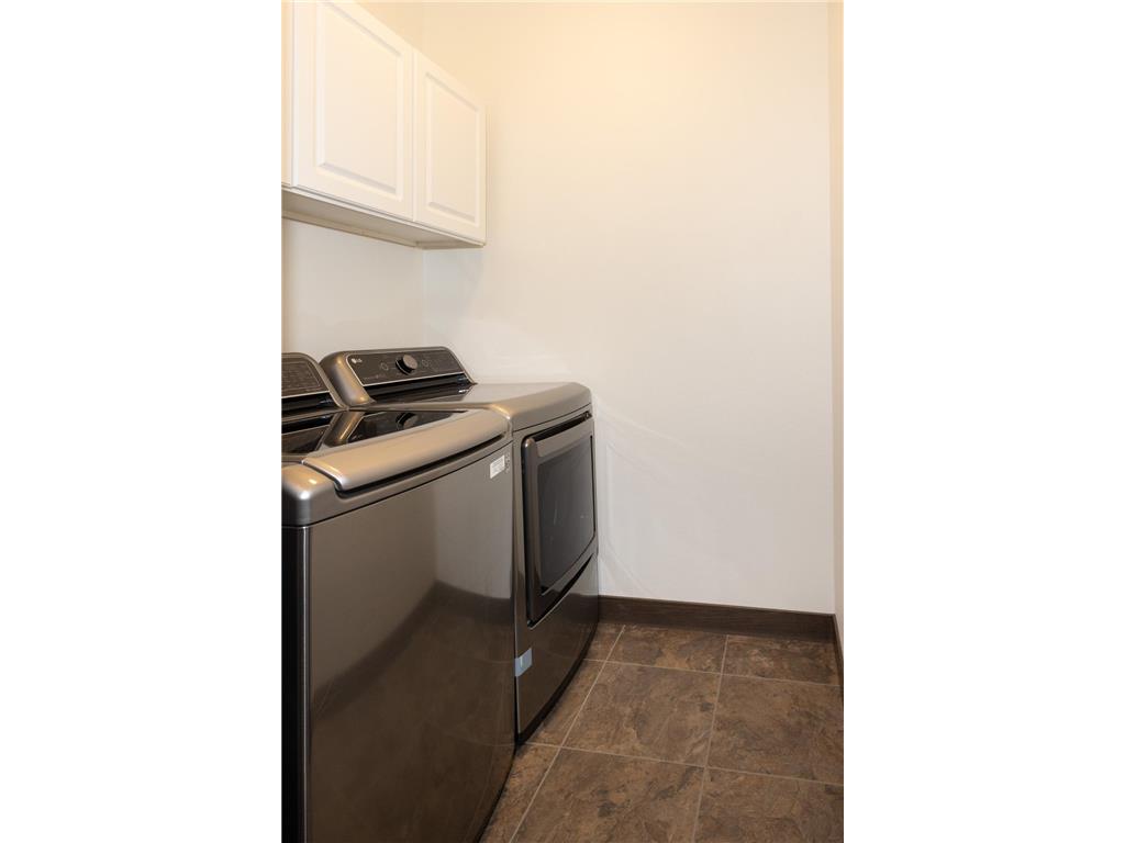 647 43 1/2 Avenue S Moorhead MN 56560 7079852 image28