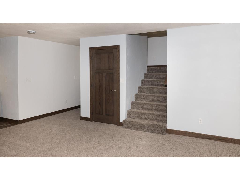 647 43 1/2 Avenue S Moorhead MN 56560 7079852 image29