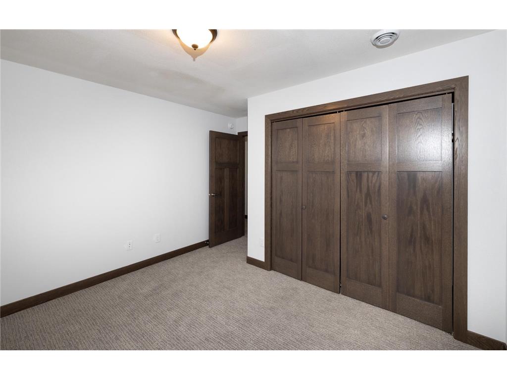 647 43 1/2 Avenue S Moorhead MN 56560 7079852 image35
