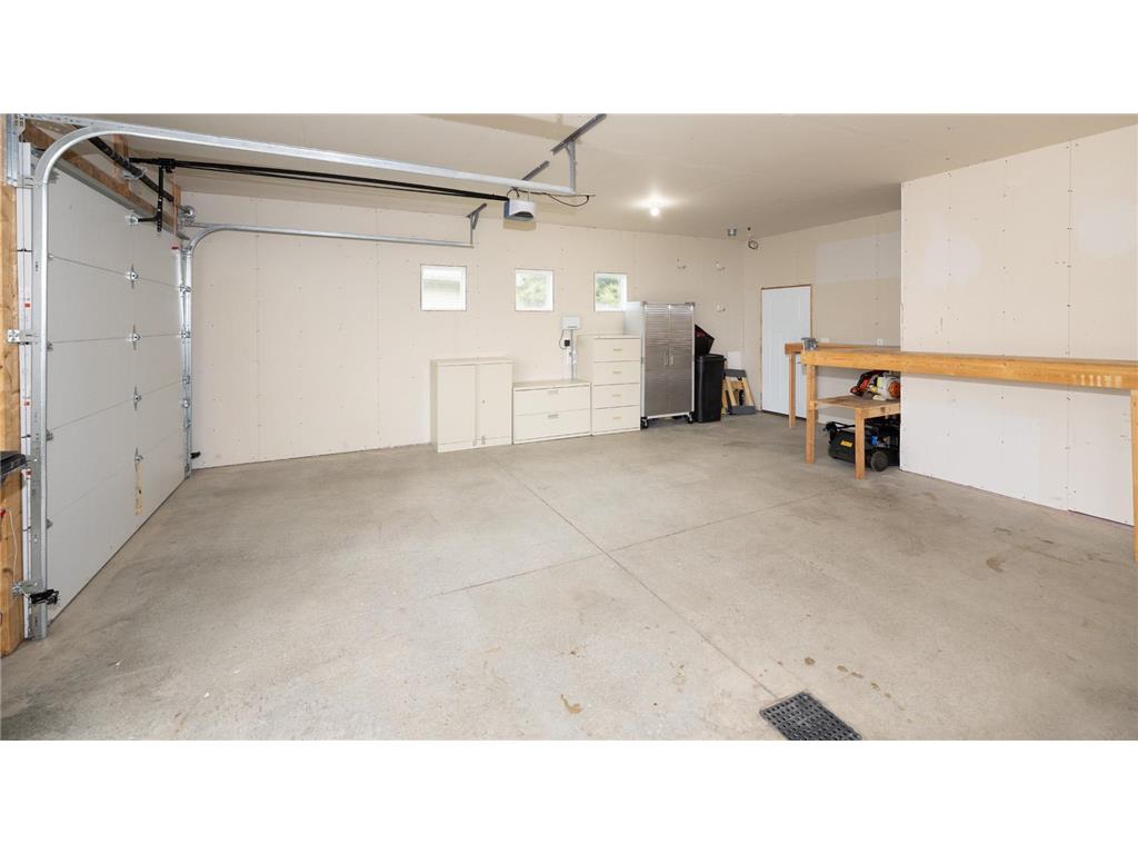 647 43 1/2 Avenue S Moorhead MN 56560 7079852 image43
