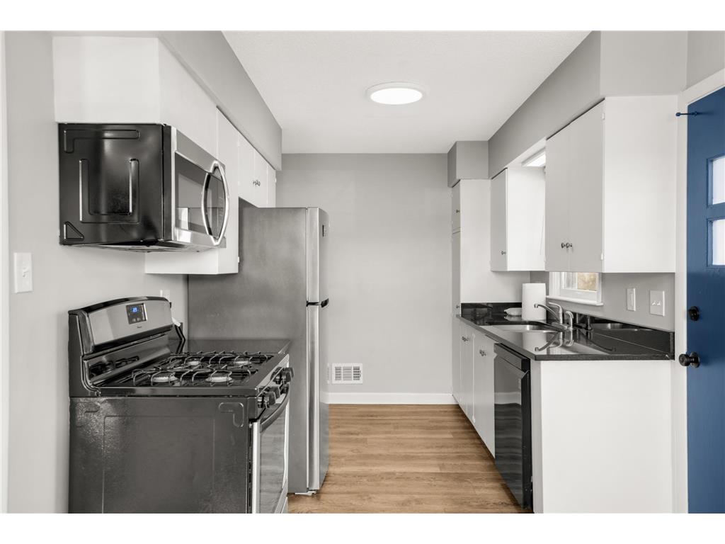 647 Mill Street Excelsior MN 55331 7024107 image10