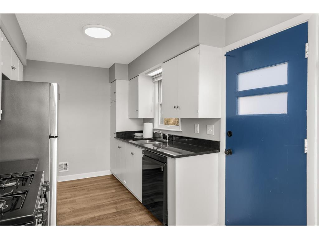 647 Mill Street Excelsior MN 55331 7024107 image11