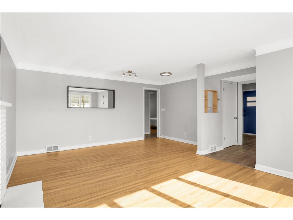 647 Mill Street Excelsior MN 55331 7024107 image4