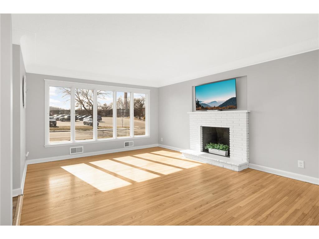 647 Mill Street Excelsior MN 55331 7024107 image5