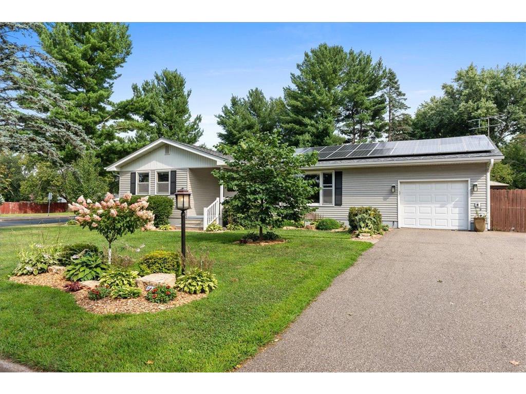 647 Sunset Lane River Falls WI 54022 6770156 image1