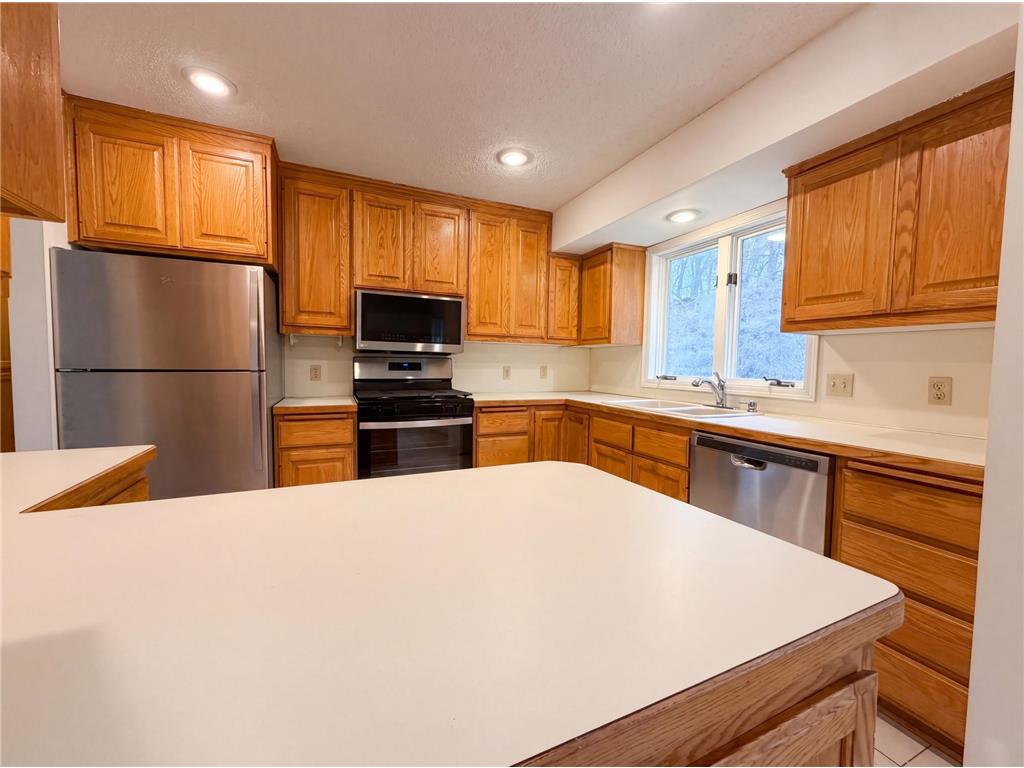 6475 Grandview Drive Eden Prairie MN 55346 7058570 image2