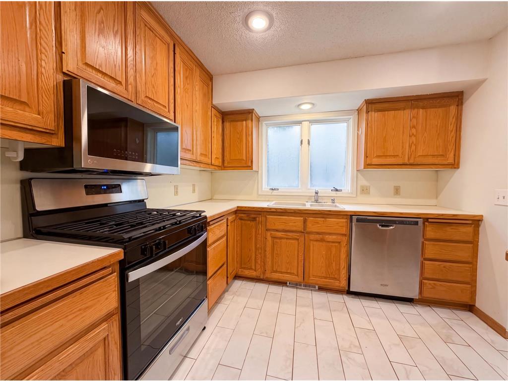6475 Grandview Drive Eden Prairie MN 55346 7058570 image7