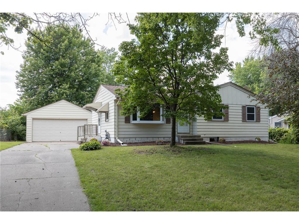 648 Esther Lane Woodbury MN 55125 6552319 image1