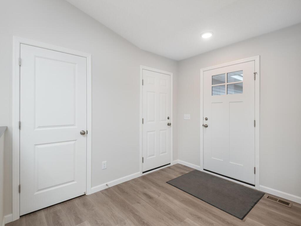 648 Hawthorne Lane Watertown MN 55388 7043916 image8