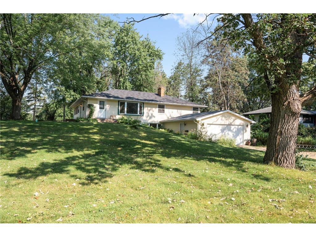 6488 N Shore Trail N Forest Lake MN 55025 6580071 image1