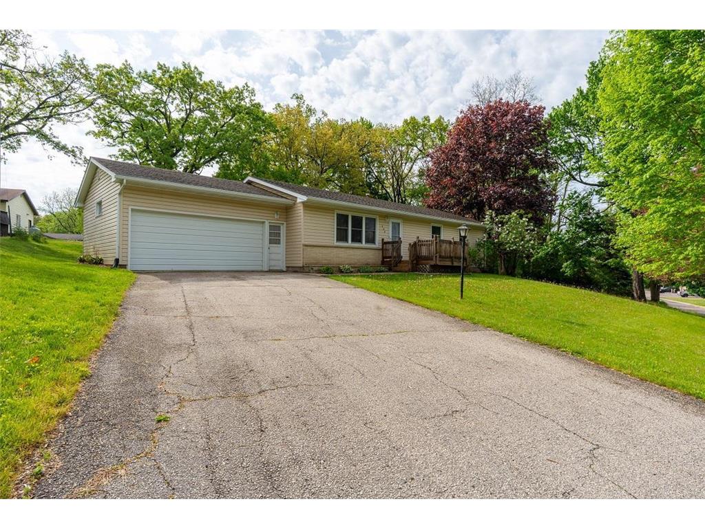 649 Oakwood Drive Durand WI 54736 7075001 image1