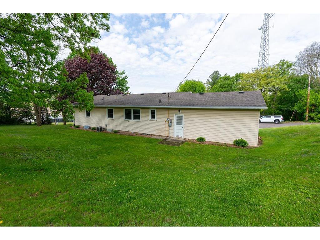 649 Oakwood Drive Durand WI 54736 7075001 image8