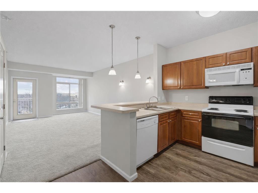 649 Old Highway 8 NW #227 New Brighton MN 55112 7040770 image10