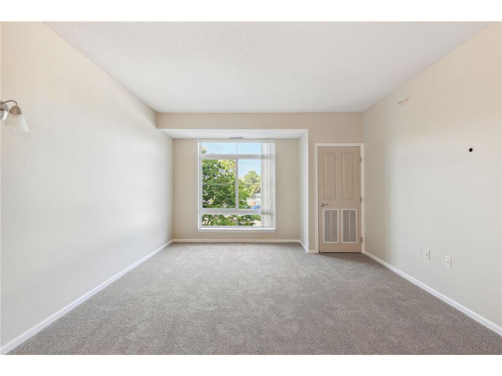 649 Old Highway 8 NW #238 New Brighton MN 55112 6782934 image12