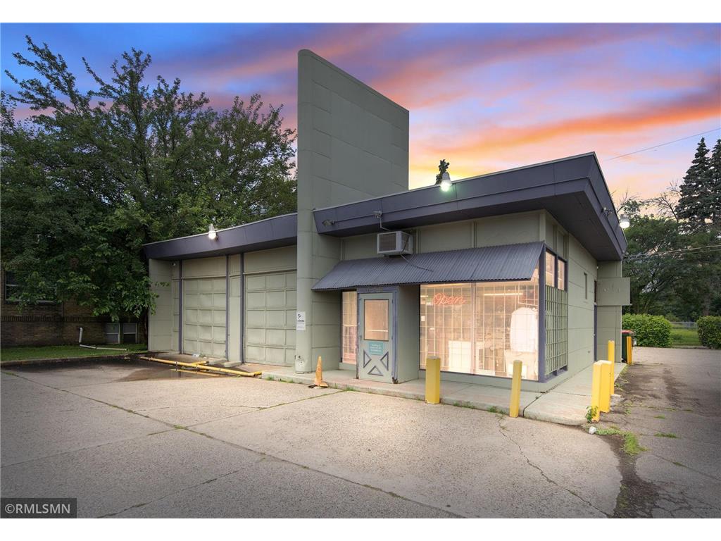 649 Snelling Avenue N Saint Paul MN 55104 6759598 image1