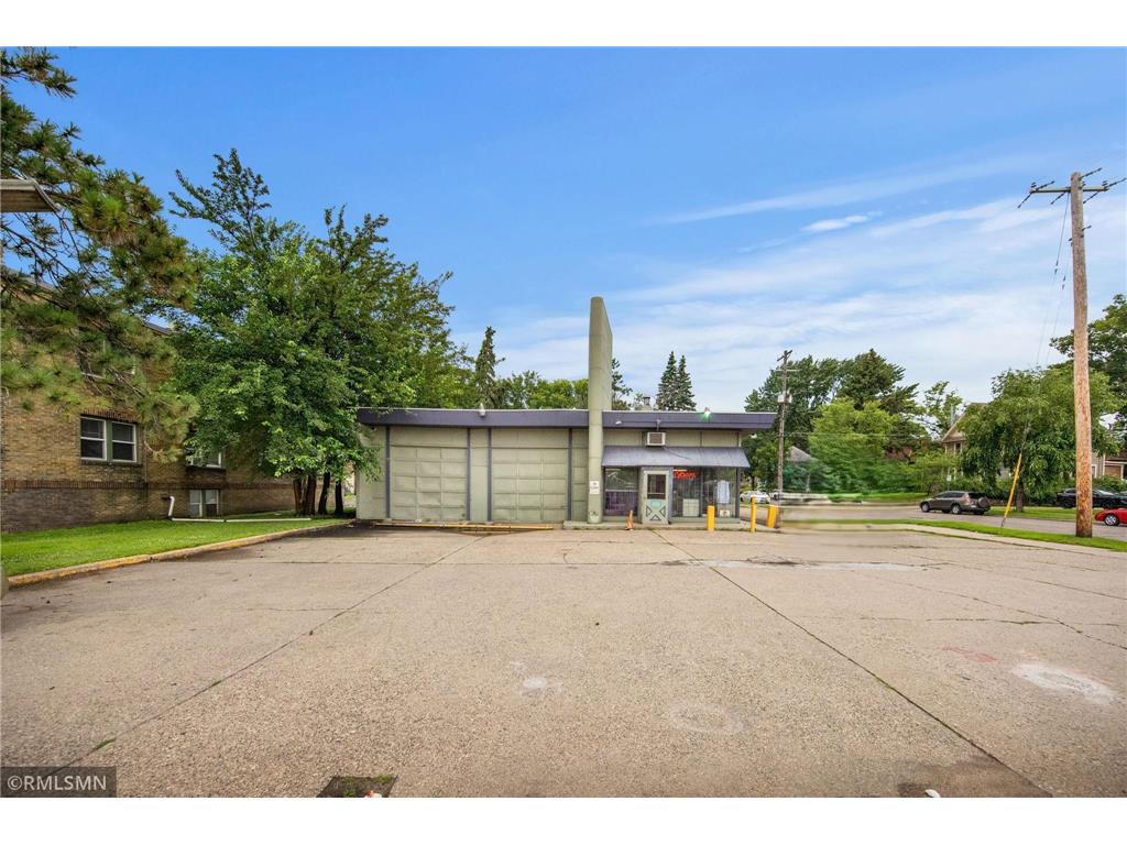 649 Snelling Avenue N Saint Paul MN 55104 6759598 image4