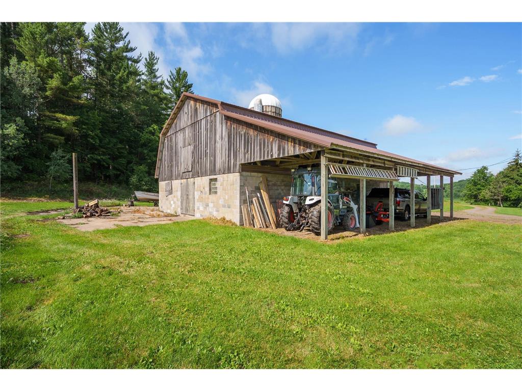 65 7 1/2 Street Prairie Farm WI 54762 - Hay River 7099869 image25