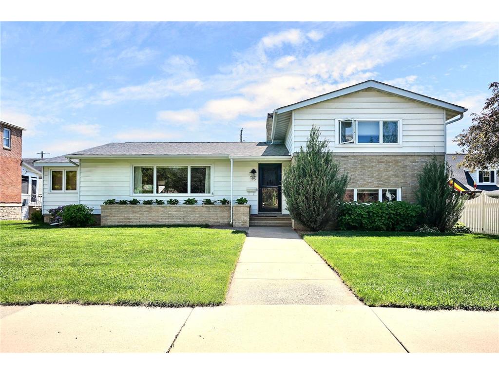 65 E Broadway Street Winona MN 55987 7091640 image1