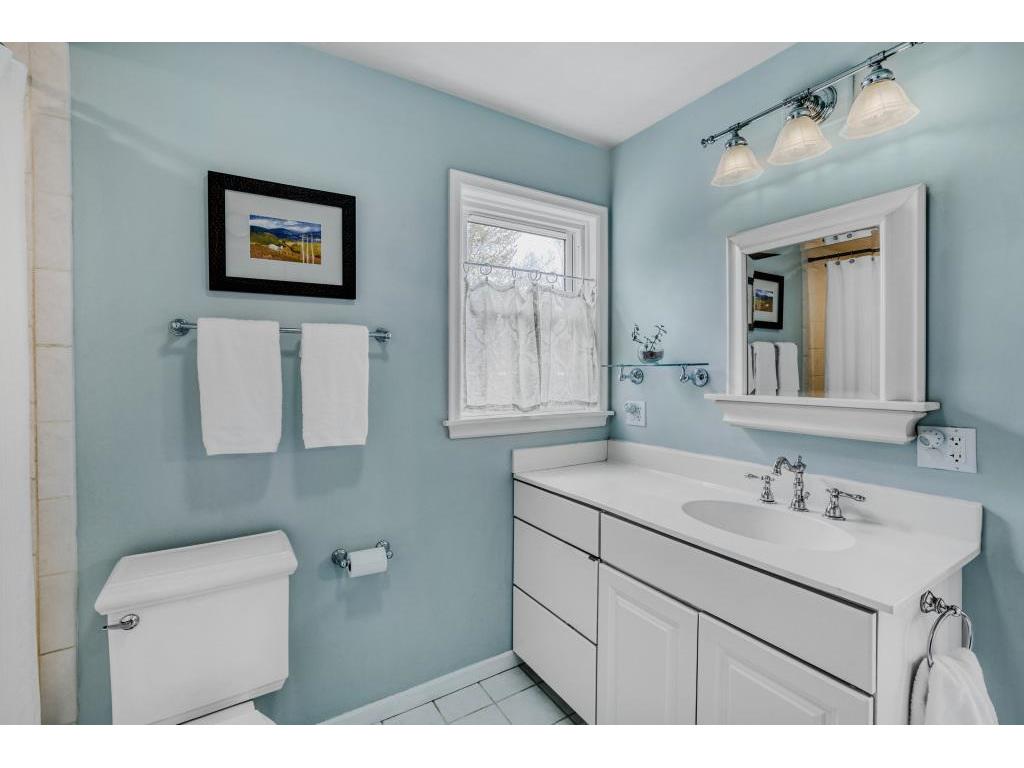 65 Interlachen Lane Tonka Bay MN 55331 7062691 image15