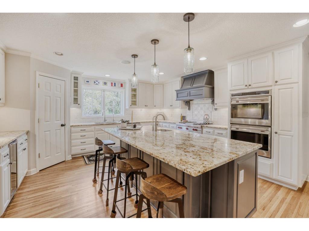 65 Interlachen Lane Tonka Bay MN 55331 7062691 image3