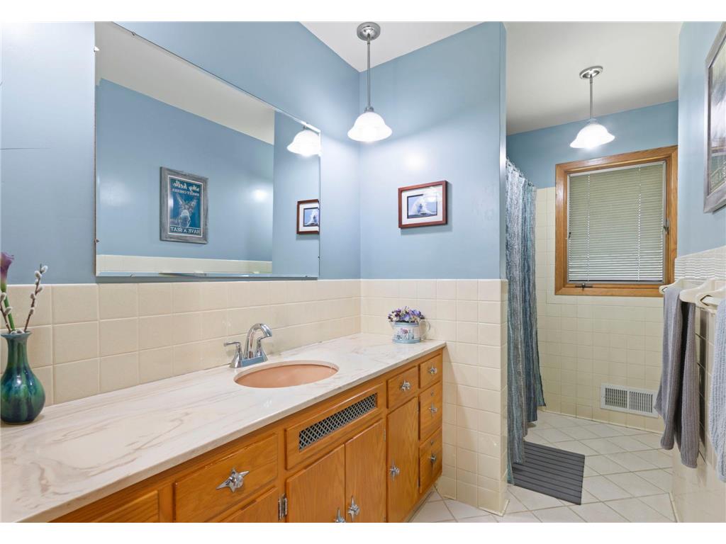 65 Logan Avenue E West Saint Paul MN 55118 7060261 image18